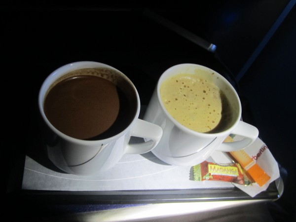 una taza de cafe