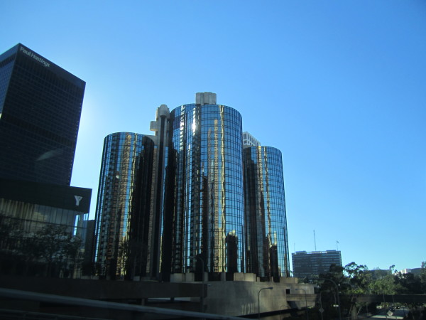 vista de Westin Bonaventure Hotel con edificios altos