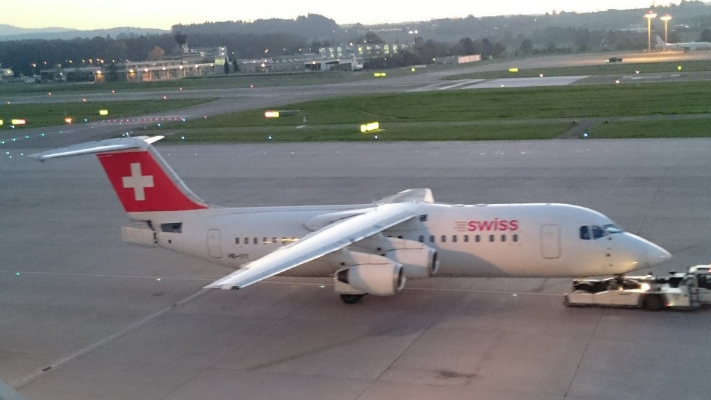 ZRH Airport AVRO RJ 100