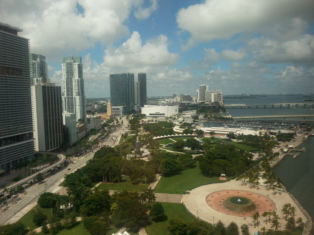 InterContinental Miami - Lounge and Gym-01