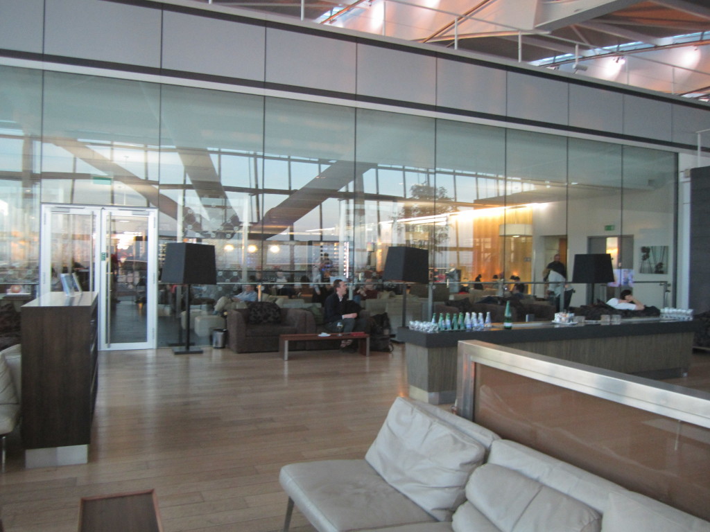 Galleries First British Airways Lounge Heathrow 2015-20