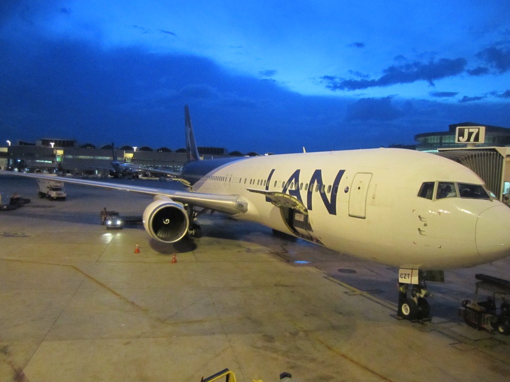 LAN Avion MIA Terminal J