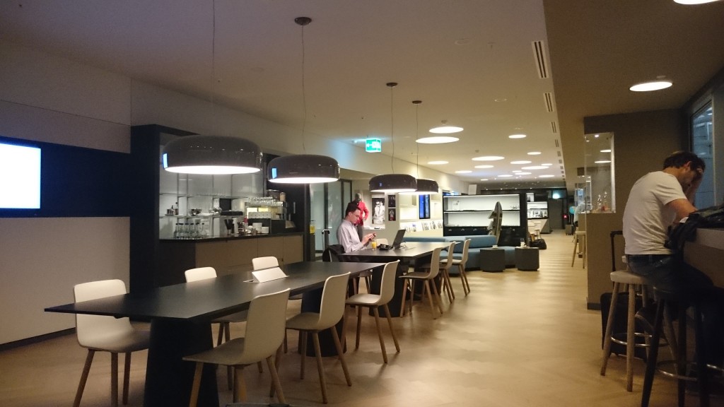 Zurich ZRH airport - Oneworld y Skyteam Lounges Priority Pass-10