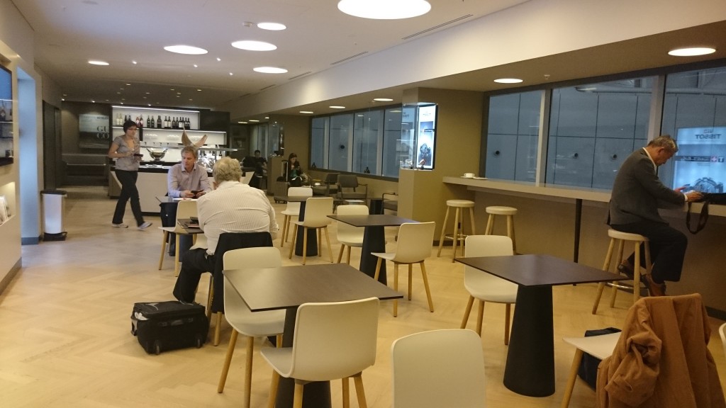 Zurich ZRH airport - Oneworld y Skyteam Lounges Priority Pass-12