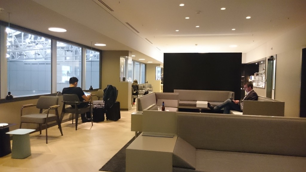 Zurich ZRH airport - Oneworld y Skyteam Lounges Priority Pass-18