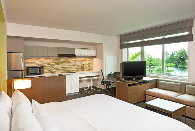 Element Miami Airport Room