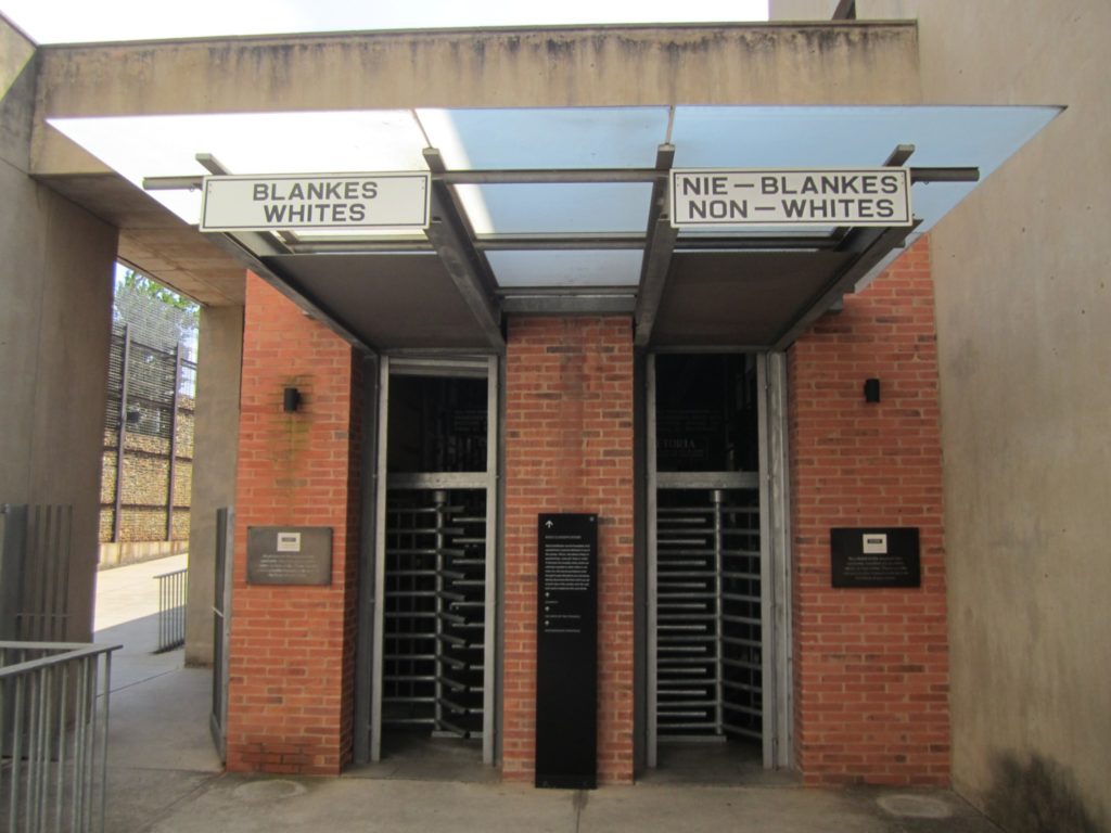 Entrada Apartheid Museo