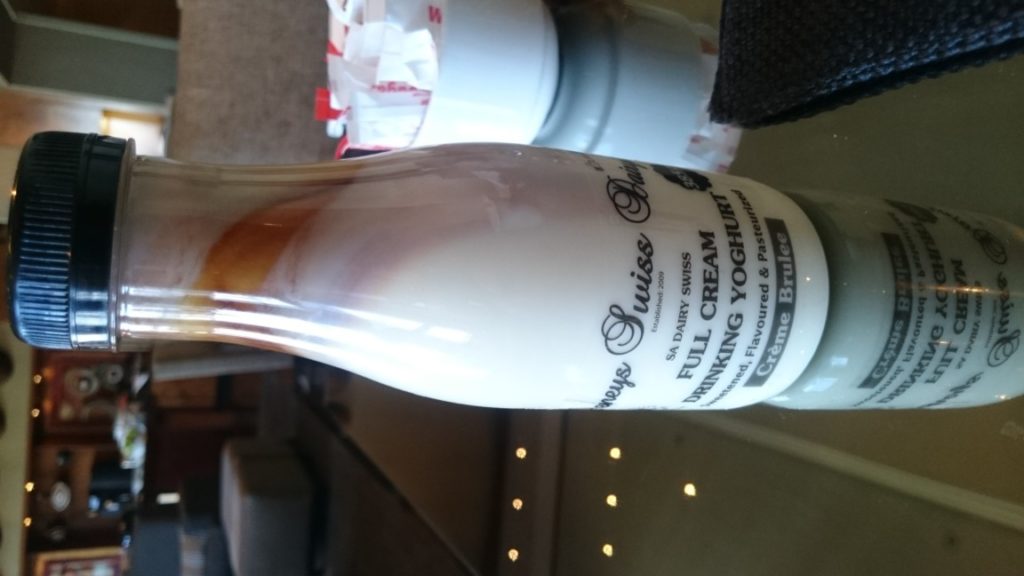 un par de botellas de vino