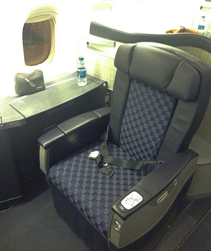 Primera Clase Clasica American Airlines B777-200 MIA-LHR16b