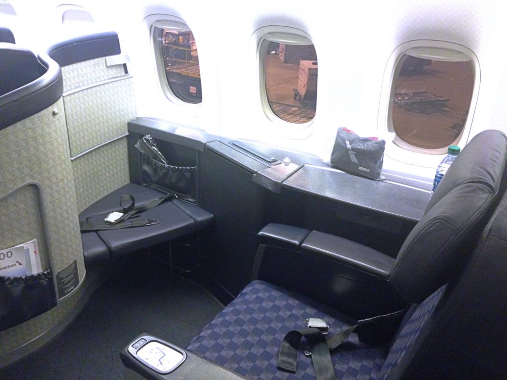 Primera Clase Clasica American Airlines B777-200 MIA-LHR17b