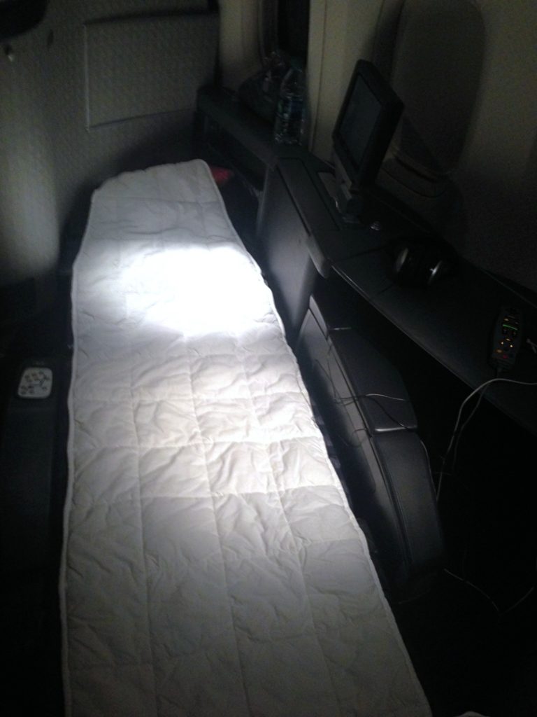 Primera Clase Clasica American Airlines B777-200 MIA-LHR53