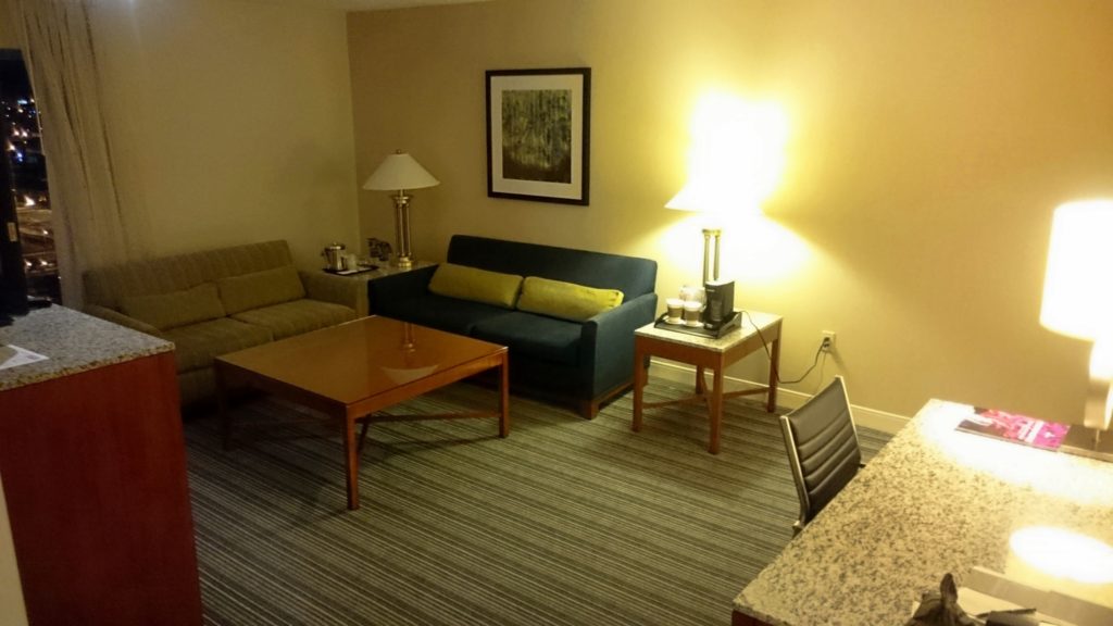 Sheraton Kansas City - Crown Lounge - 2