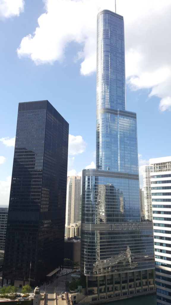 ciudad con edificios altos